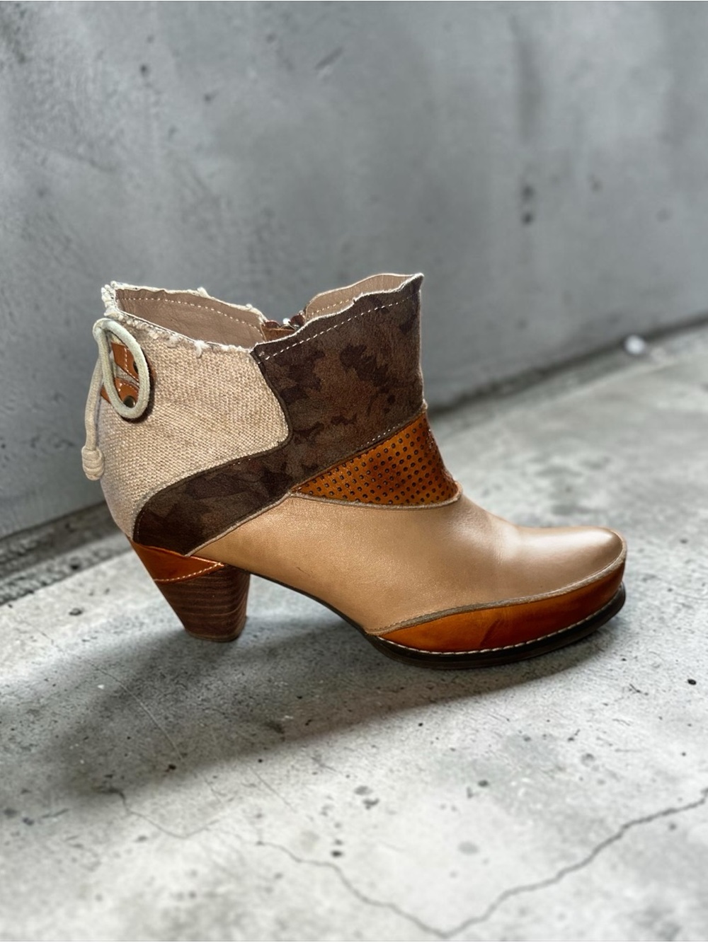 Elite by Corky’s "Rags" Ankle Booties Patchwork Leather & Canvas Size 9